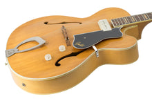 Load image into Gallery viewer, 1950s Guild X-150 Savoy Archtop Natural w/Original Case #10220 (PDX)