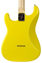 Load image into Gallery viewer, 2024 Fender Custom Shop '69 Stratocaster Hardtail NOS Graffiti Yellow #R131813 (PDX)