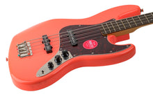 Load image into Gallery viewer, New Squier Classic Vibe '60s Jazz Bass Tahitian Coral #ICSG25024448 (PDX)