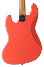 Load image into Gallery viewer, New Squier Classic Vibe '60s Jazz Bass Tahitian Coral #ICSG25024448 (PDX)