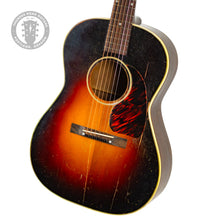 Load image into Gallery viewer, 1942 Gibson &quot;Banner&quot; LG-2 Sunburst Repaired and Restored by Glaser Instruments of Nashville #2098-16 (PDX)
