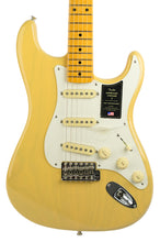 Load image into Gallery viewer, 2023 Fender American Vintage II '57 Stratocaster Vintage Blonde #V2216217 (PDX)
