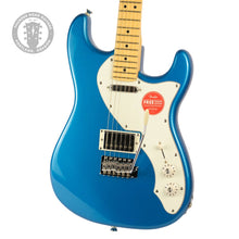Load image into Gallery viewer, New Squier Stratocaster Deluxe Paranormal Lake Placid Blue #ISSE26000161 (PDX)

