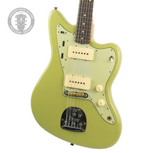 Load image into Gallery viewer, New Fender Custom Shop 1962 Thunder Road Jazzmaster Journeyman Relic Appliance Green 6lbs 4oz #R151971 (PDX)
