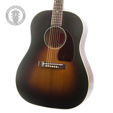 Load image into Gallery viewer, New Gibson Custom Shop 1942 Banner J-45 VOS Vintage Sunburst #23205050 (PDX)

