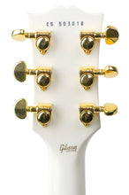 Load image into Gallery viewer, New Gibson Custom Shop Les Paul Custom Alpine White w/Gold Hardware #CS503018 (PDX)
