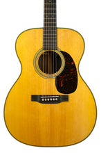 Load image into Gallery viewer, New 2025 Martin 000-28 Natural w/Aging Toner and Bold Herringbone Top Trim #2974136 (PDX)
